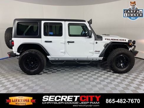 Used 2022 Jeep Wrangler Unlimited Rubicon AWD/4WD image 8