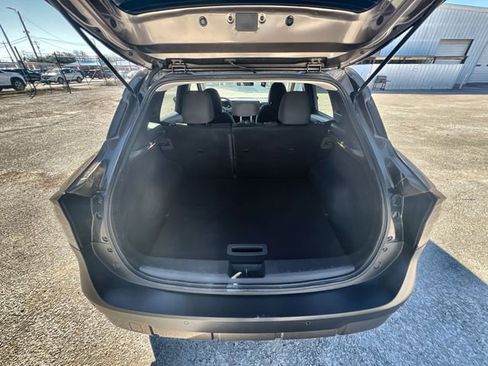 Used 2025 Nissan Kicks SV w/ Charging Package image 25