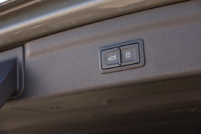 Used 2022 Audi Q3 2.0T Premium AWD/4WD image 31