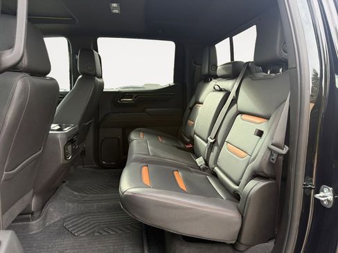 Used 2023 GMC Sierra 1500 AT4 image 13
