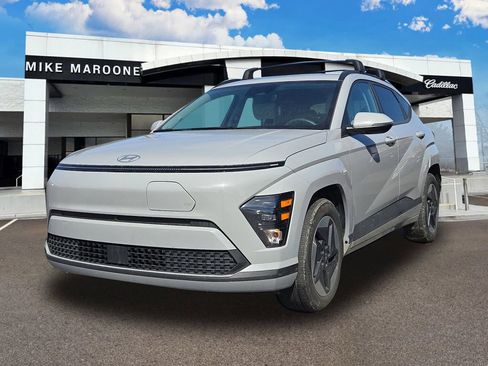 Used 2024 Hyundai Kona SEL image 1