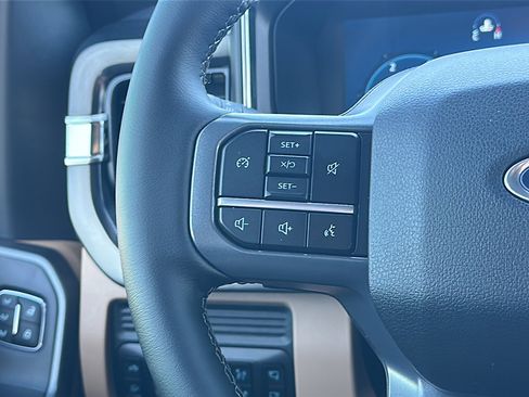 Used 2026 Ford F350 Lariat w/ Chrome Package image 29