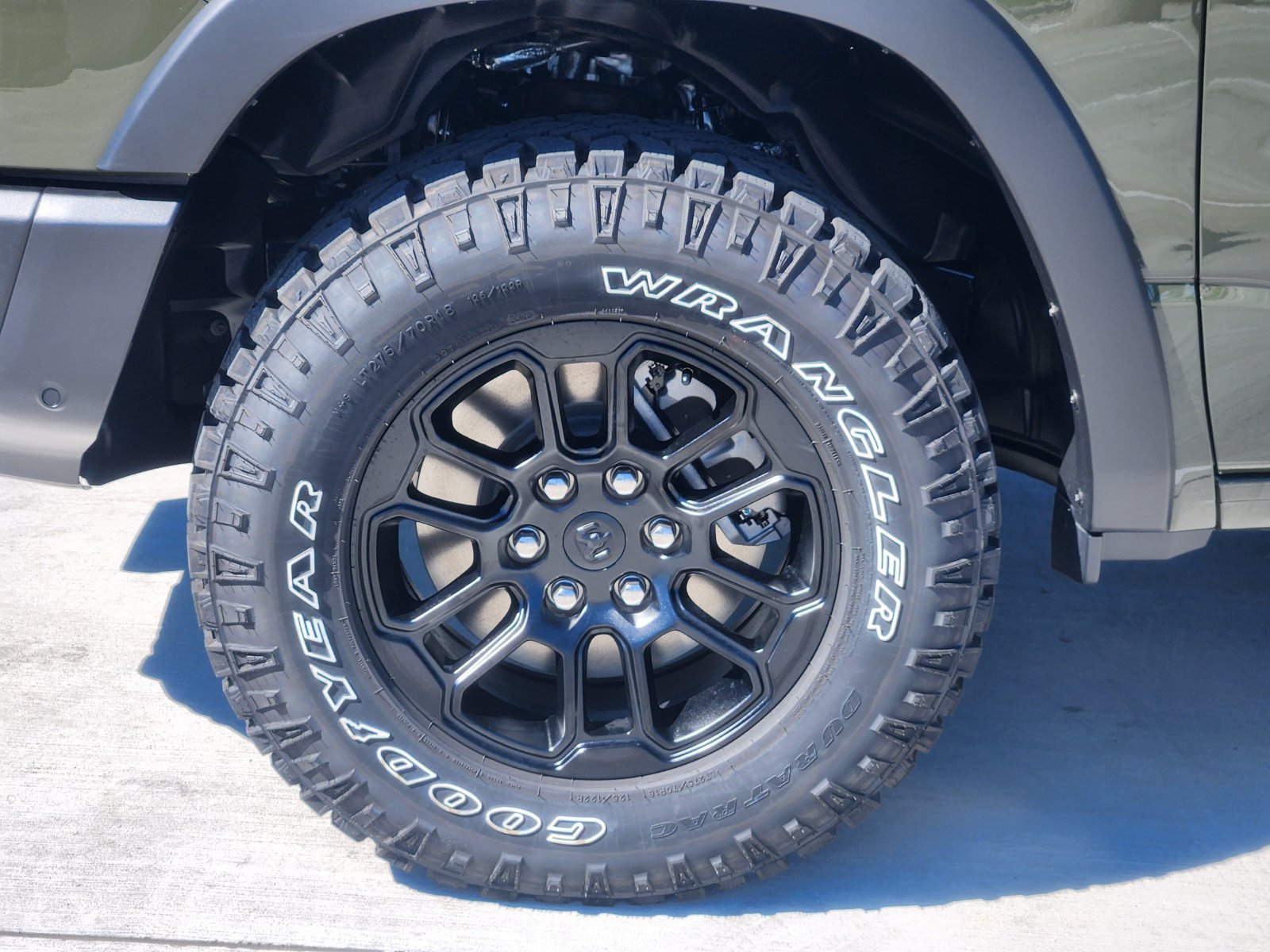 New 2027 RAM 1500 Rebel w/ Rebel Level 2 Equipment Group AWD/4WD image 11