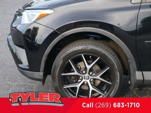 Used 2017 Toyota RAV4 SE w/ Power Extra Value Package AWD/4WD image 43