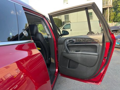 Used 2013 Buick Enclave Leather AWD/4WD image 17