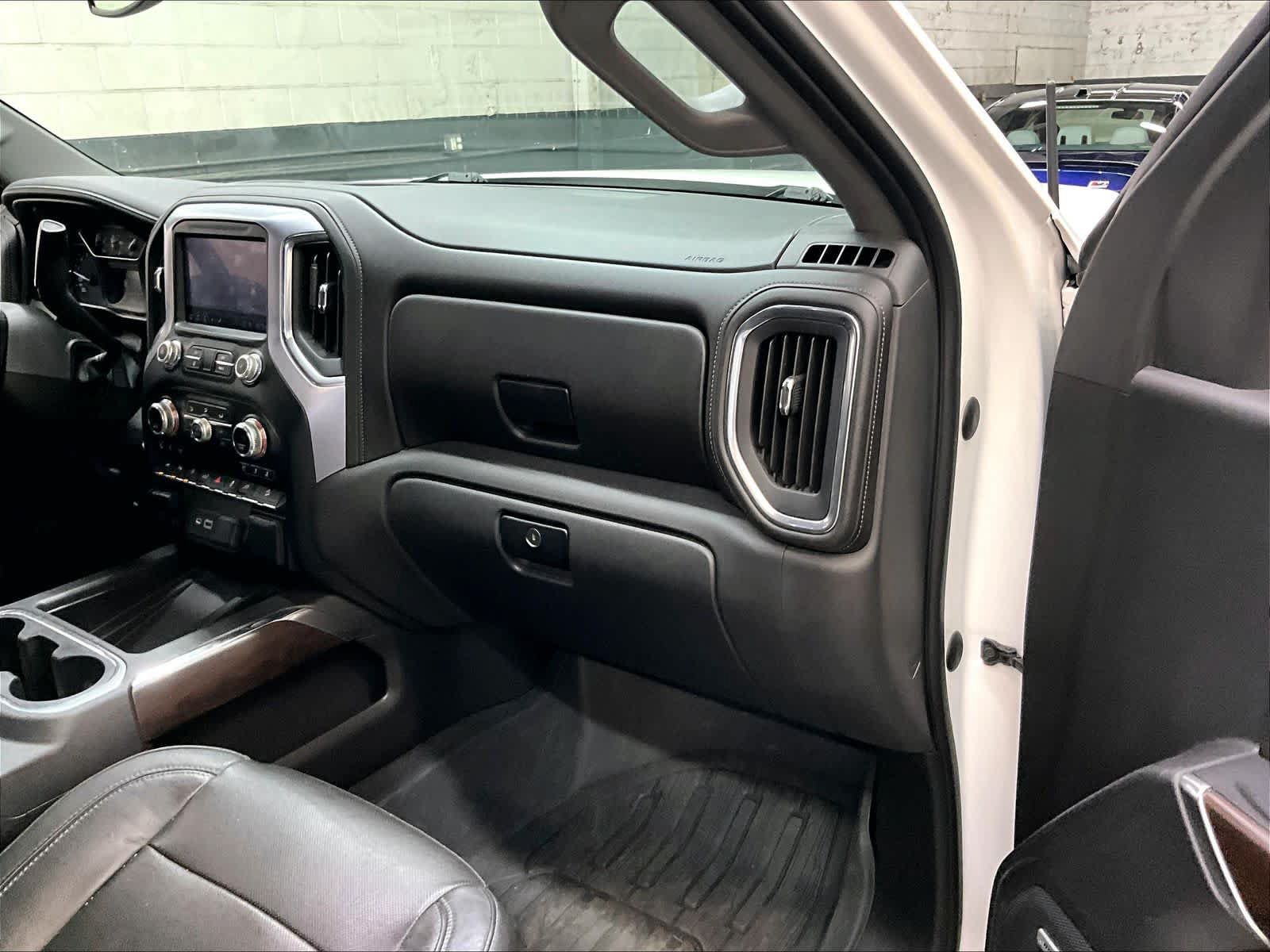 Used 2019 GMC Sierra 1500 SLT w/ SLT Premium Plus Package AWD/4WD image 17
