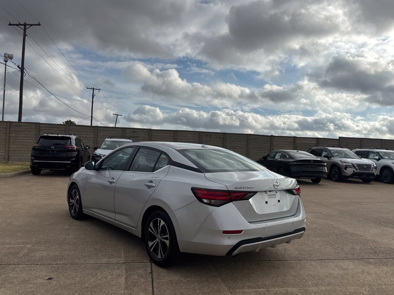 Certified 2023 Nissan Sentra SV FWD image 18