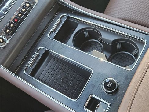 New 2026 Lincoln Aviator Reserve w/ Luxury Package image 19