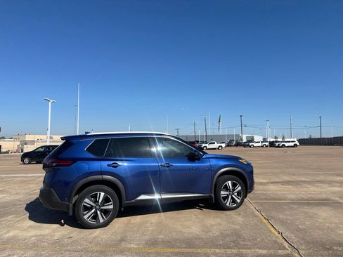 Certified 2023 Nissan Rogue SL w/ SL Premium Package FWD image 21
