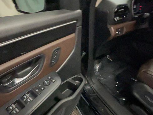 Used 2023 Honda Pilot Elite image 27