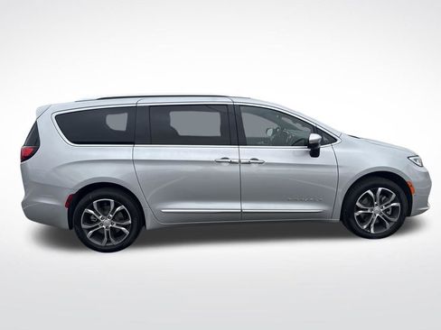 New 2026 Chrysler Pacifica Pinnacle AWD/4WD image 6