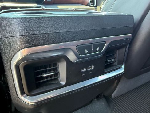 Used 2024 GMC Sierra 2500 Denali Ultimate AWD/4WD image 13