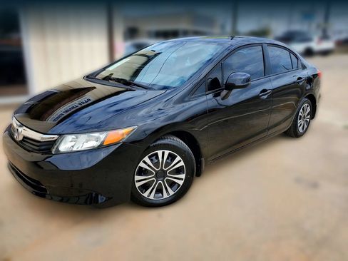 Used 2012 Honda Civic LX image 2