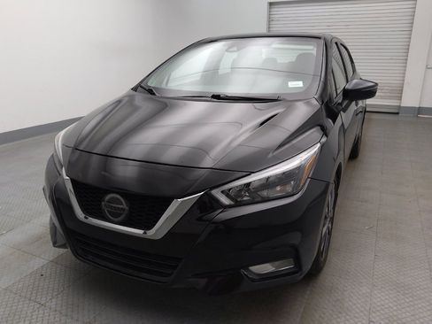 Used 2020 Nissan Versa SR FWD image 15