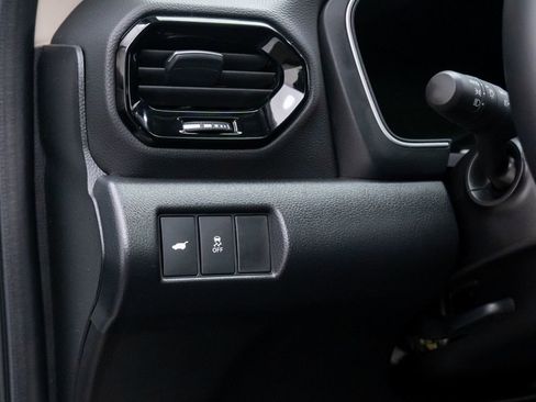 Certified 2025 Honda Pilot Touring image 22