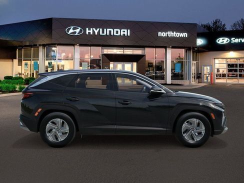 New 2026 Hyundai Tucson Blue SE AWD/4WD image 7