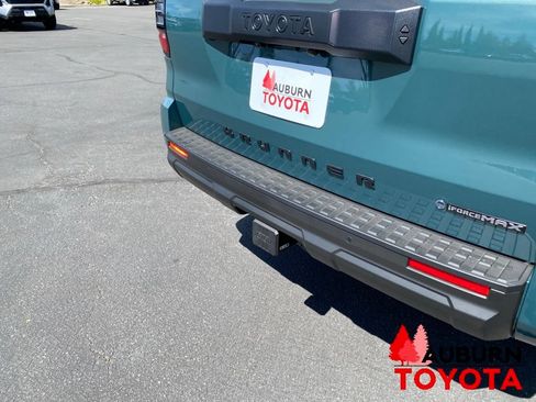 New 2026 Toyota 4Runner TRD Off-Road Premium w/ Tow Technology Package AWD/4WD image 10