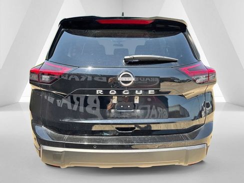 Used 2024 Nissan Rogue S FWD image 6