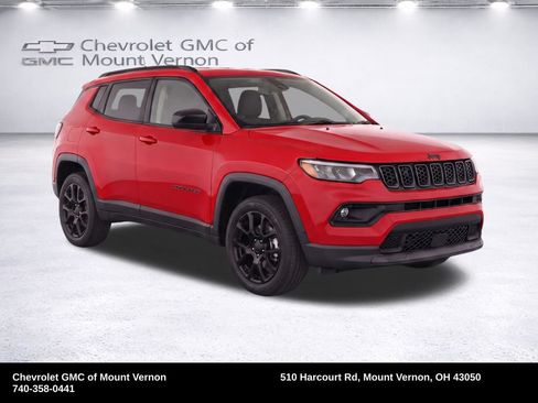 Used 2025 Jeep Compass Latitude w/ Altitude Special Edition AWD/4WD image 22