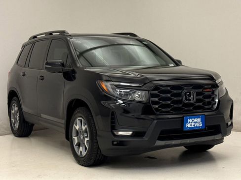 Certified 2023 Honda Passport TrailSport image 4
