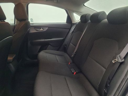 Used 2021 Kia Forte LXS image 18
