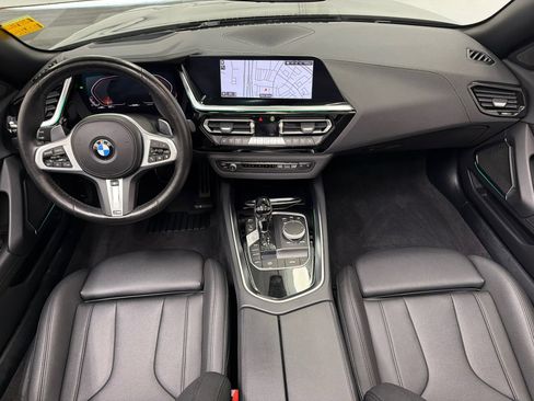 Used 2025 BMW Z4 sDrive30i RWD image 17