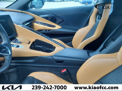 Used 2025 Chevrolet Corvette Stingray Preferred Conv w/ Z51 Performance Package RWD image 6