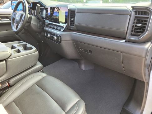 Used 2024 GMC Sierra 1500 SLT RWD image 8