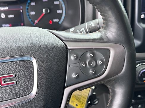 Used 2022 GMC Canyon AT4 image 17