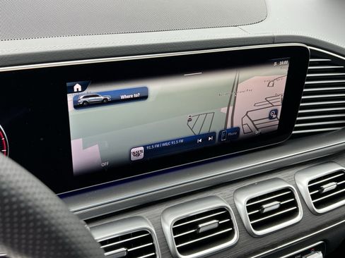 New 2026 Mercedes-Benz GLS 450 4MATIC image 18