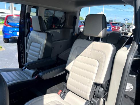 Used 2019 Ford Transit Connect Titanium w/ Titanium Premium Package image 19