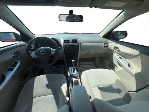 Used 2010 Toyota Corolla LE image 14