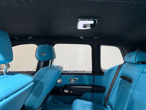 Used 2023 Rolls-Royce Cullinan w/ Cullinan Package image 86