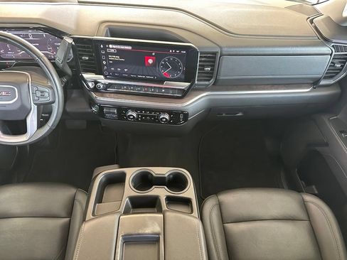 Used 2025 GMC Sierra 1500 SLT RWD image 17