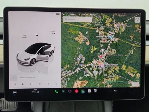 Used 2022 Tesla Model 3 Standard Range RWD image 21