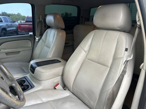 Used 2013 Chevrolet Silverado 1500 LTZ w/ LTZ Plus Package AWD/4WD image 14