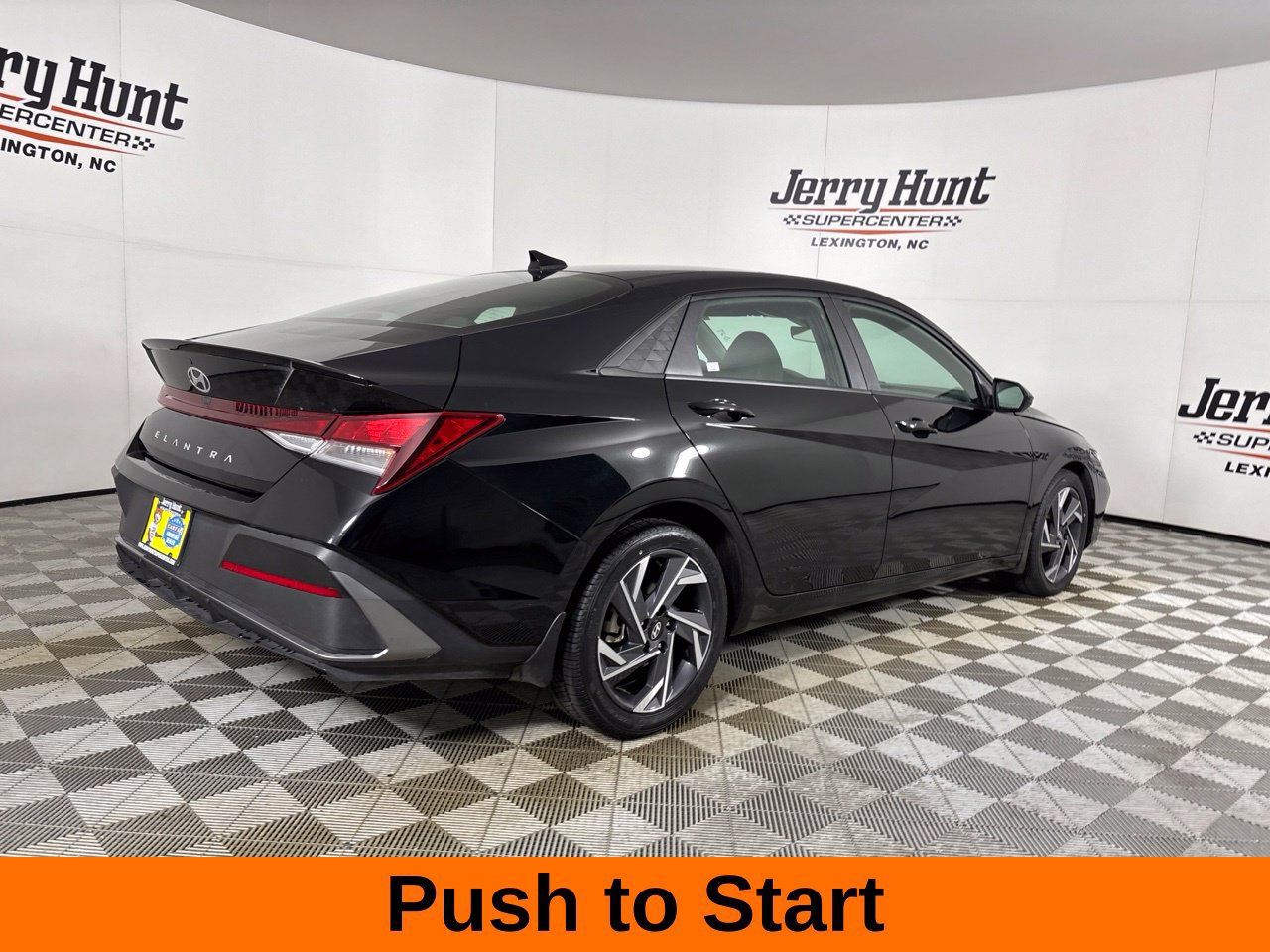 Used 2025 Hyundai Elantra Sport FWD image 6