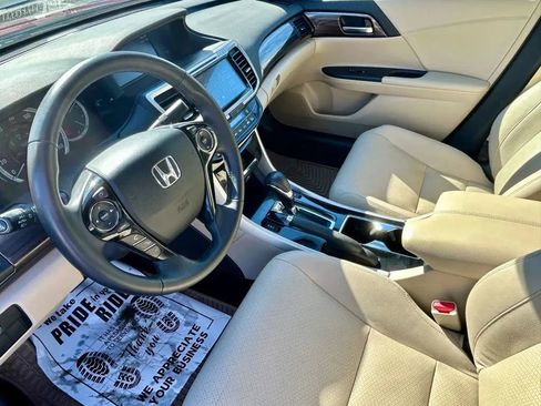 Used 2017 Honda Accord EX-L image 2