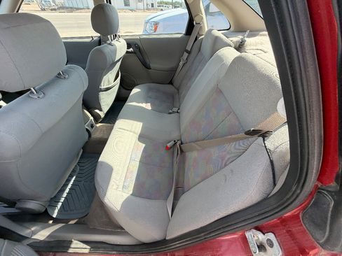 Used 2003 Saturn L-Series L200 FWD image 11