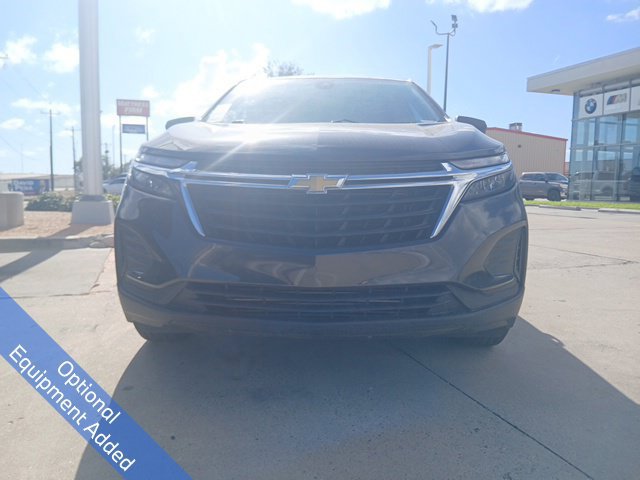 Used 2022 Chevrolet Equinox LS AWD/4WD image 2