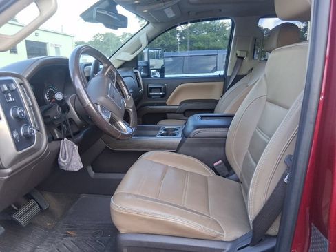 Used 2018 GMC Sierra 3500 Denali w/ Duramax Plus Package AWD/4WD image 12