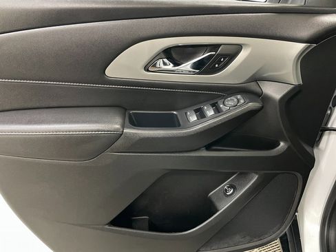 Certified 2022 Chevrolet Traverse LT image 24