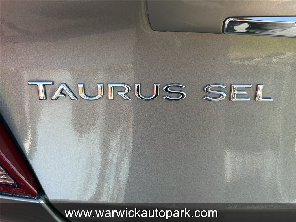 Used 2002 Ford Taurus SEL FWD image 14