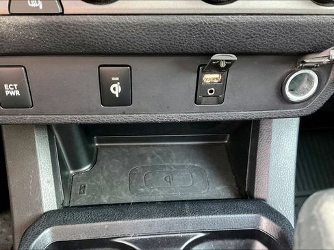 Used 2017 Toyota Tacoma TRD Sport w/ Tow Package RWD image 33