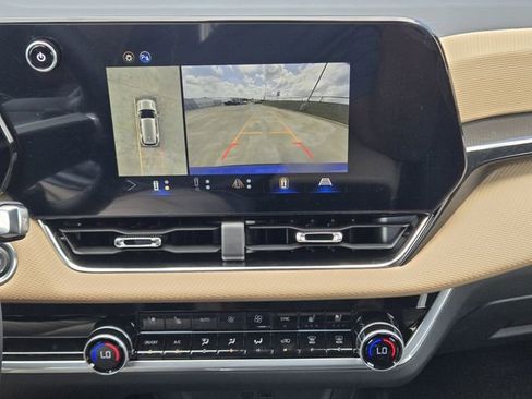 New 2026 Chevrolet Equinox ACTIV w/ Convenience Package III FWD image 13