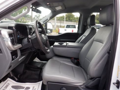 Used 2024 Ford F250 XL RWD image 13