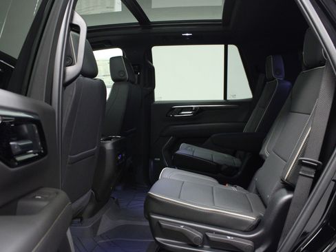 New 2026 Chevrolet Tahoe Premier AWD/4WD image 13