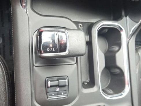 Used 2025 GMC Sierra 1500 Denali AWD/4WD image 51
