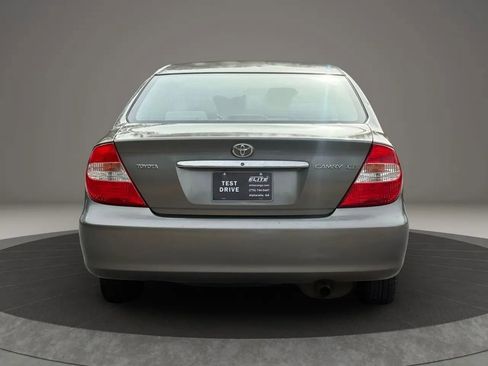 Used 2003 Toyota Camry LE image 5