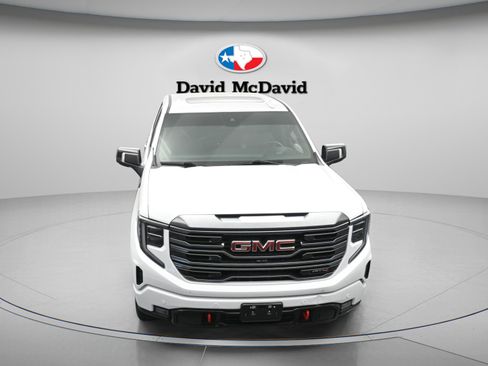 Used 2024 GMC Sierra 1500 AT4 w/ AT4 Preferred Package AWD/4WD image 40